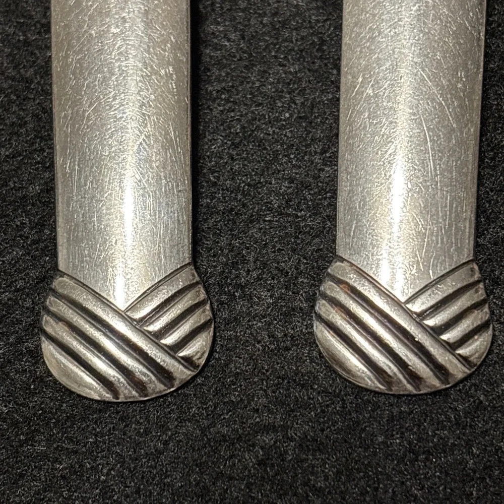 PAIR Oneida RATTAN Stainless  Silverware Serving Spoons  8 1/4